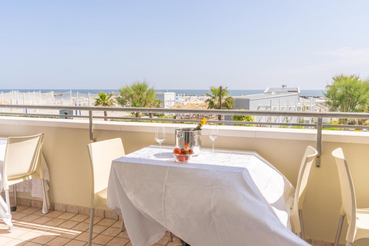 Hotel Croce Del Sud Rimini Extérieur photo