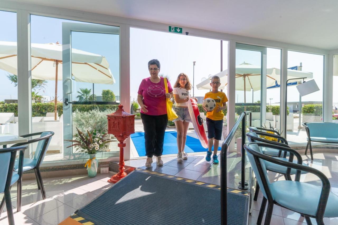 Hotel Croce Del Sud Rimini Extérieur photo
