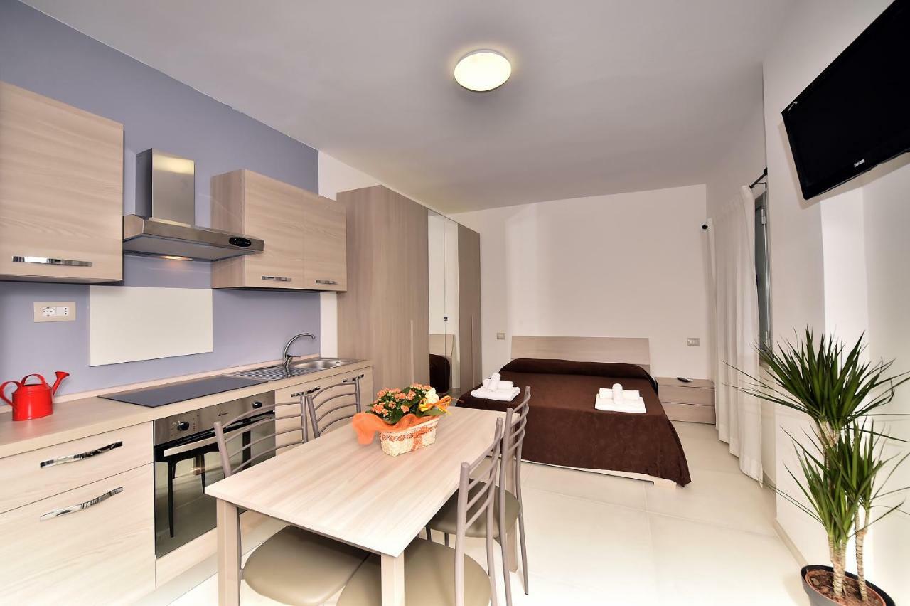 Hotel Croce Del Sud Rimini Extérieur photo